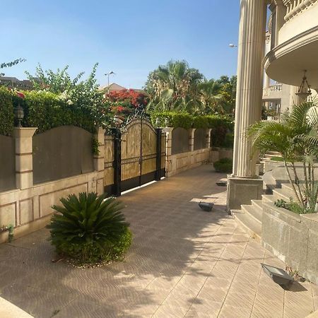 Super Luxurious Villa With Large Landscape Areas Cairo Exterior foto